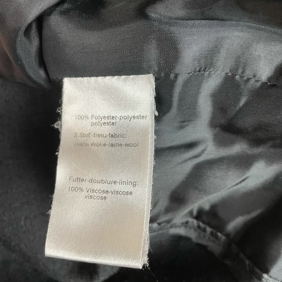 Akris Punto Black Zip Jacket Size 8 - Picture 7 of 7